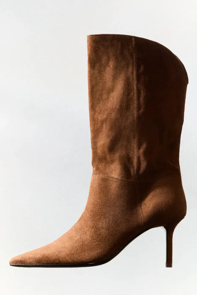 Heeled boots