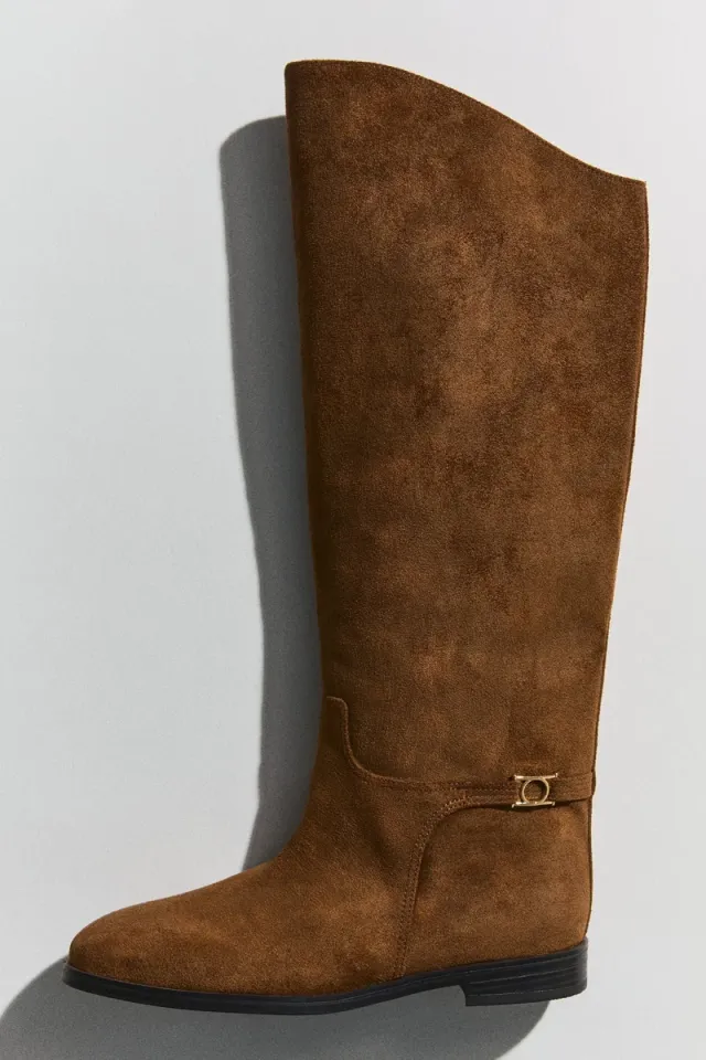 Strap-detail boots – image 2