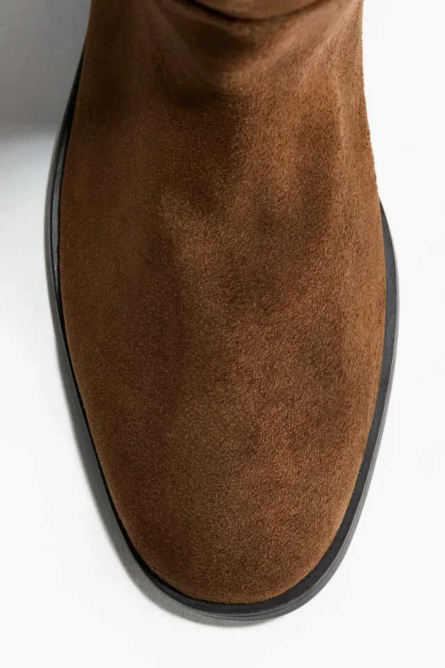 Strap-detail boots – image 4