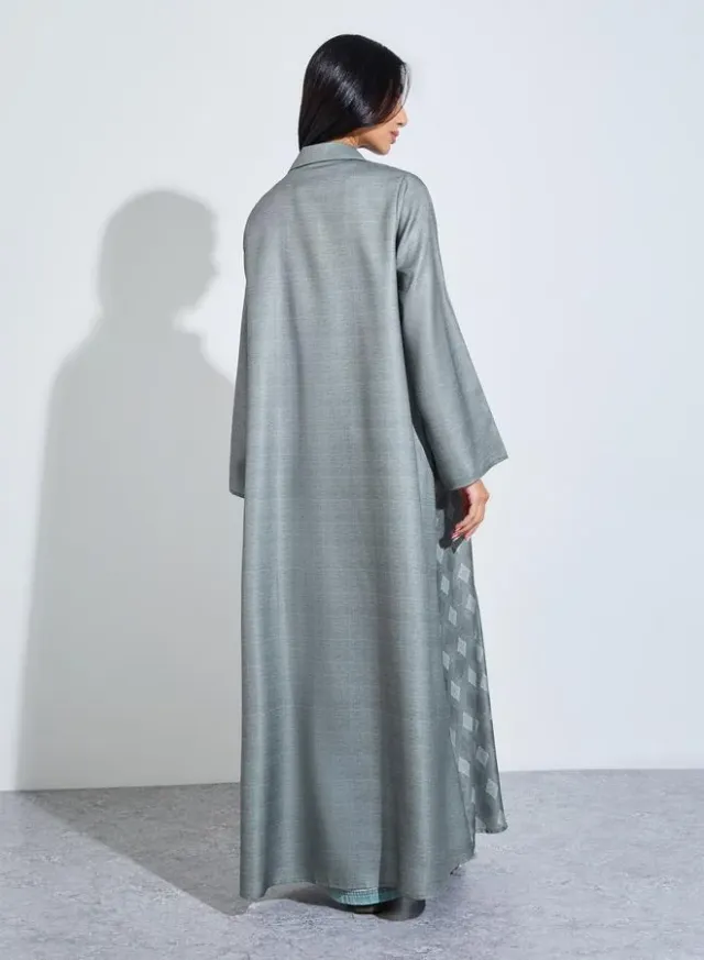 Grey Printed Front Open Abaya with Roll-Up Sleeve – image 3