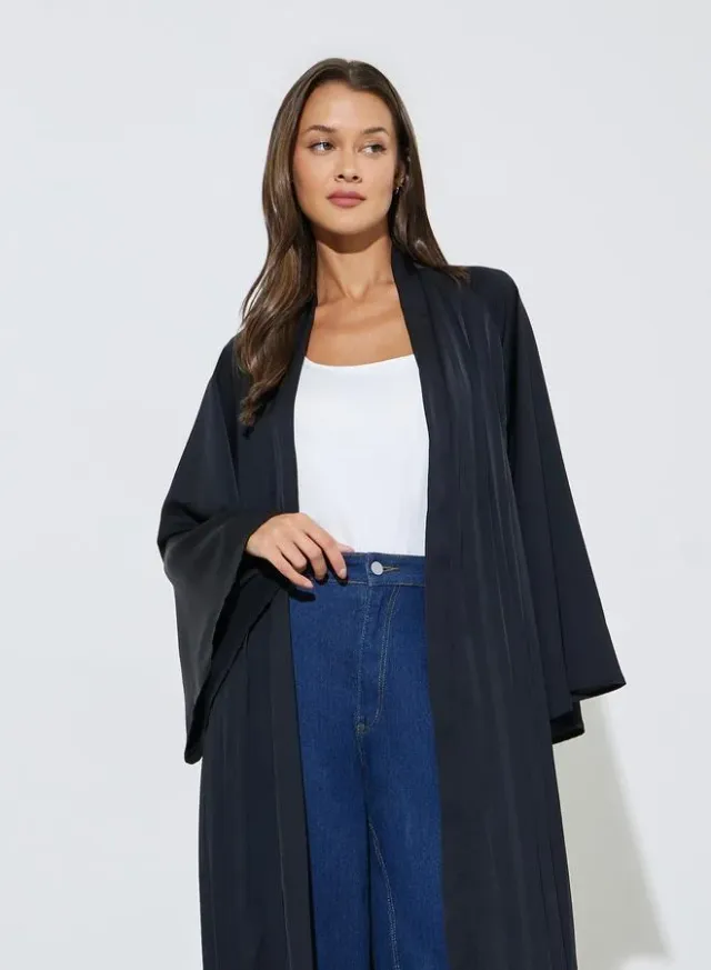 Black Solid Pleated Open Front Abaya – image 2