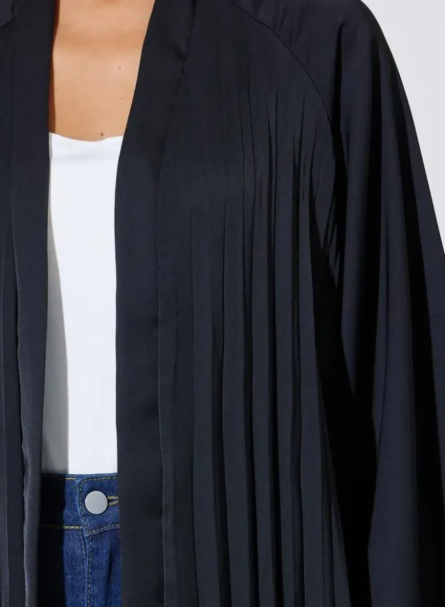 Black Solid Pleated Open Front Abaya – image 4