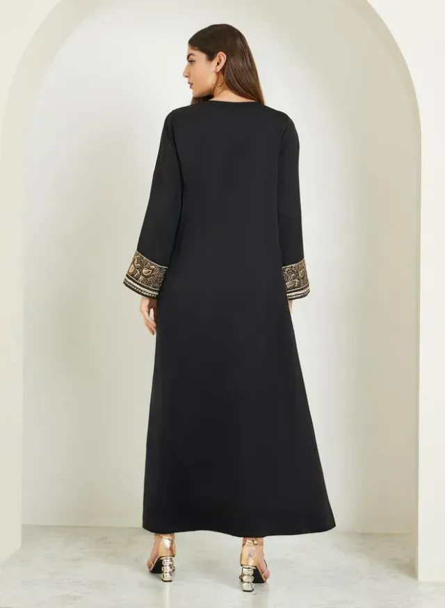 Black Notch Neck Jalabiya with Embroidered Cuffs – image 3