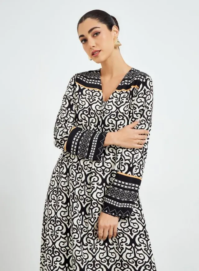 Black Printed V-Neck A-Line Jalabiya – image 3