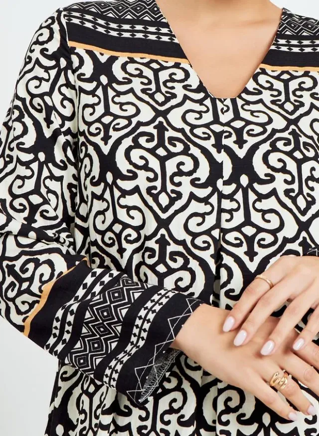Black Printed V-Neck A-Line Jalabiya – image 5