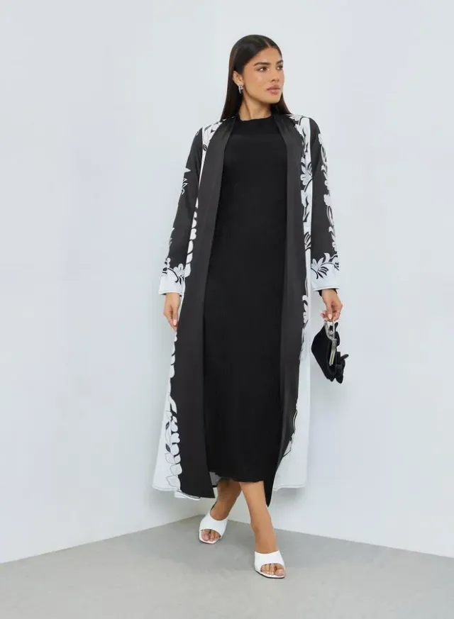 Black Front Open Floral Print Abaya – image 3