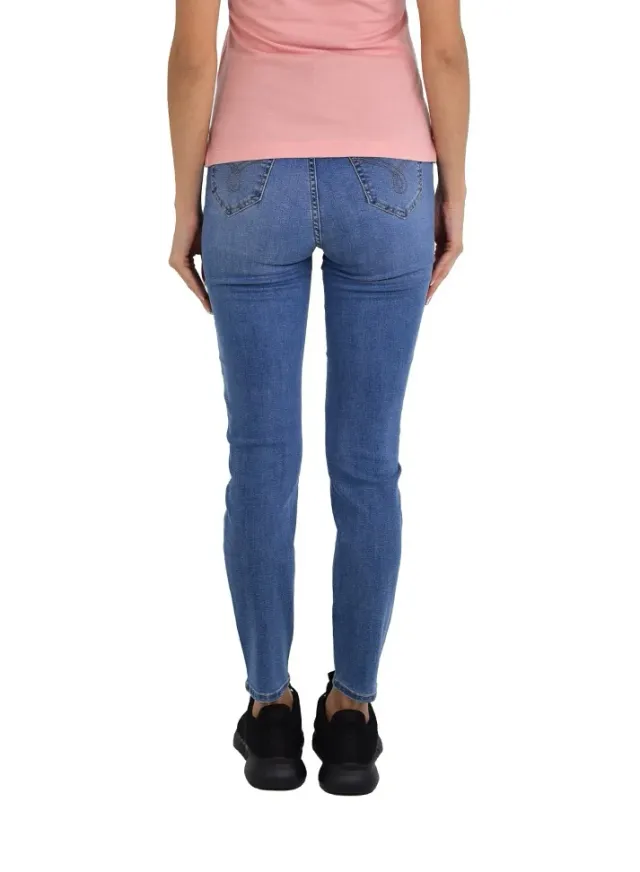 Women Slim Tapered Jeans – image 2