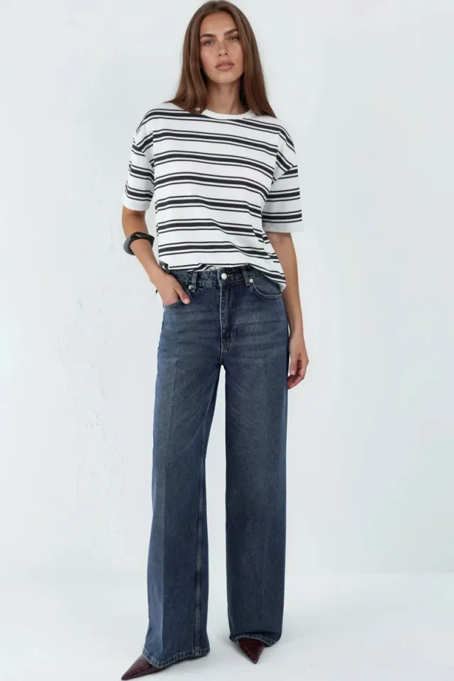 Wide Leg Raw Denim Jeans – صورة 4