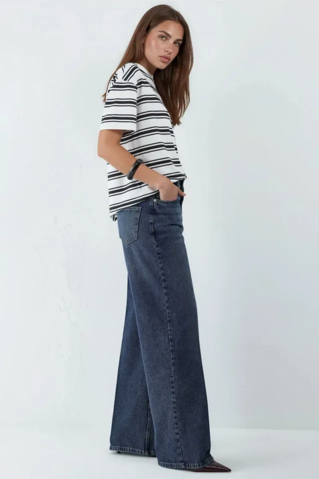 Wide Leg Raw Denim Jeans – صورة 5