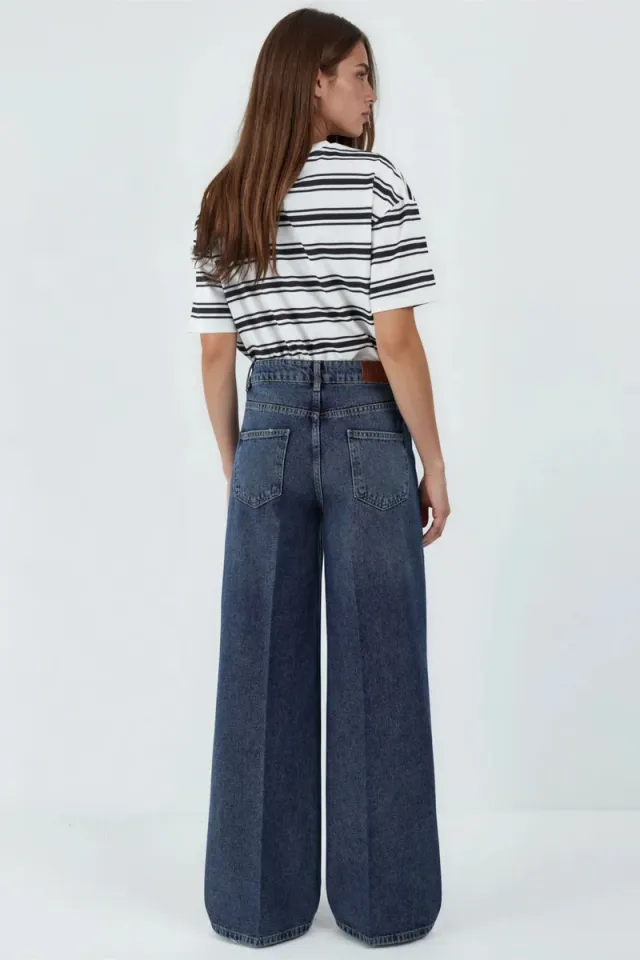 Wide Leg Raw Denim Jeans – صورة 6