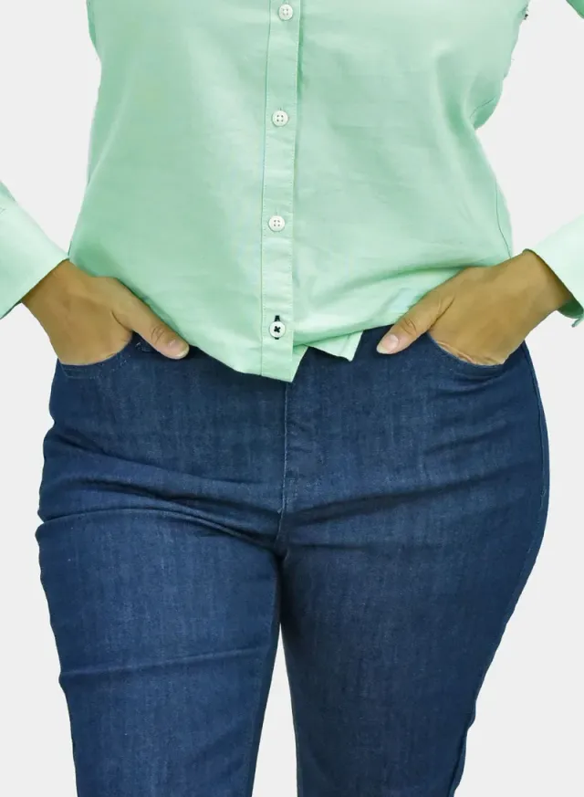 Women Slim Tapered Jeans – image 3