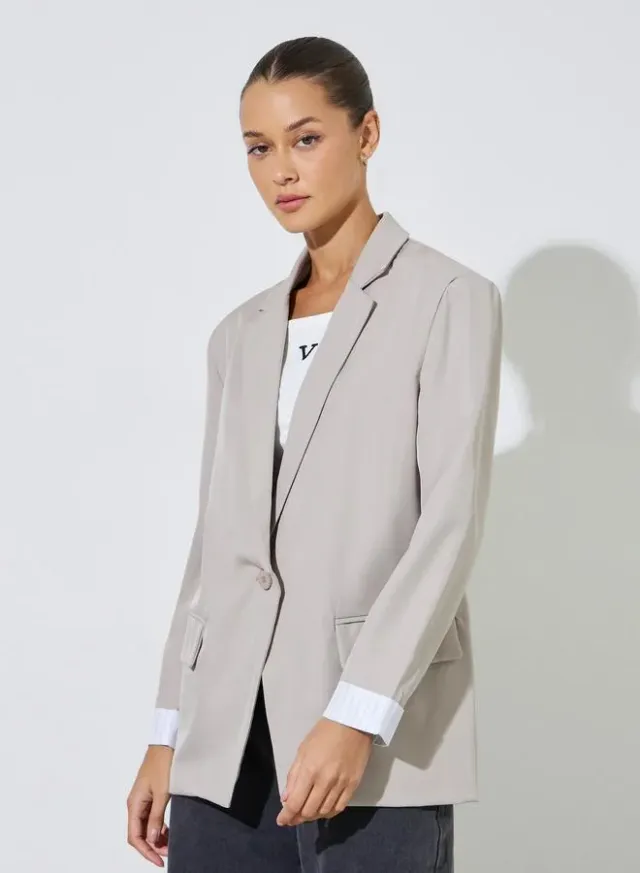Beige Solid Single Breasted Pocket Details Regular Fit Blazer – image 5