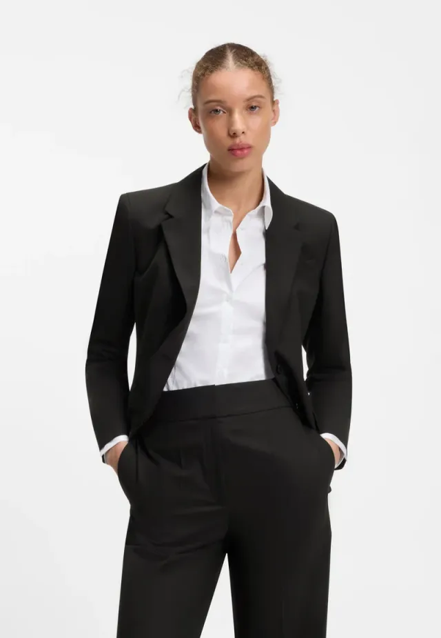 Tailored single-button blazer in stretch wool