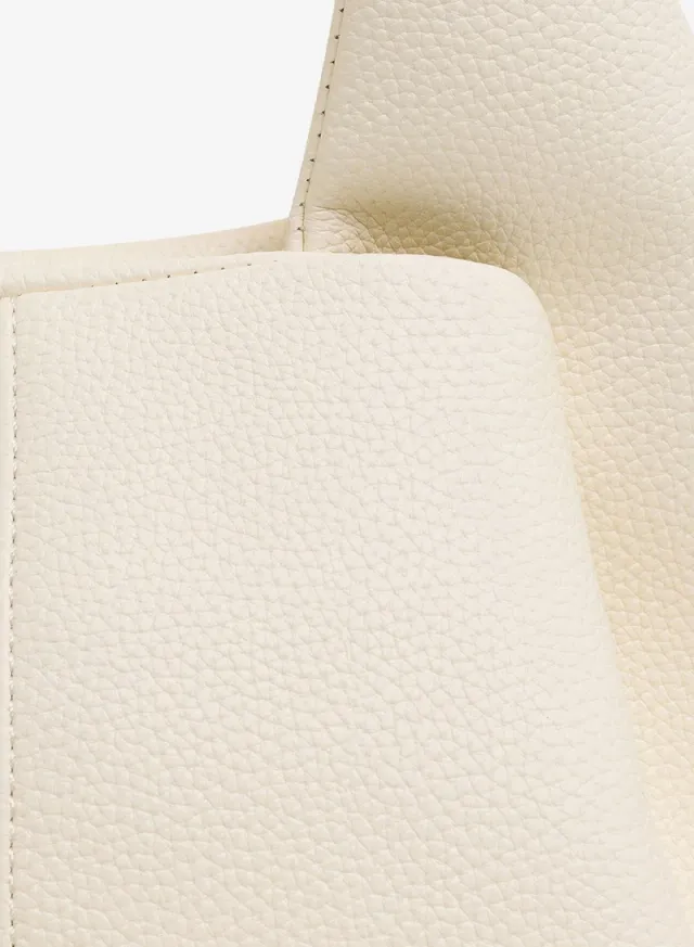 Women White Adele Bucket Bag – صورة 6