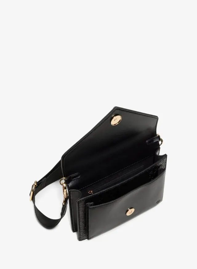 LARISSAA Quilted Flap Crossbody Bag – صورة 3