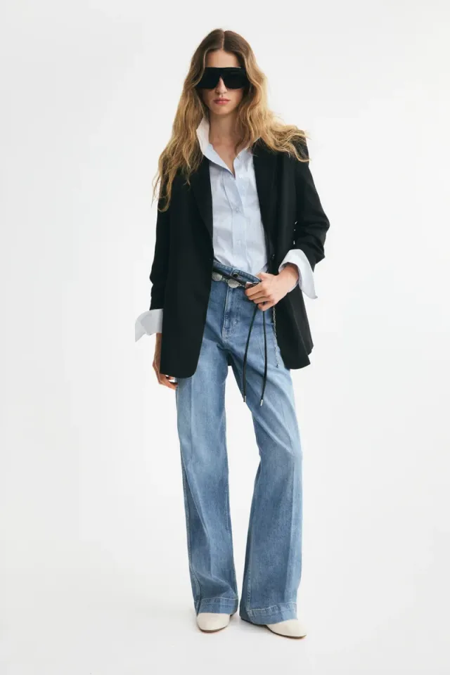 Gathered-sleeve blazer