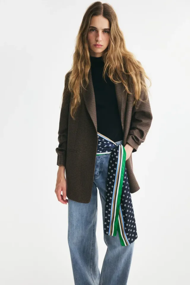 Gathered-sleeve blazer