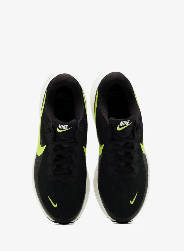 Nike Revolution 8 – image 4