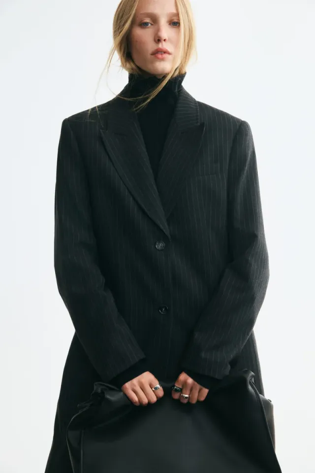 Long shoulder-pad blazer