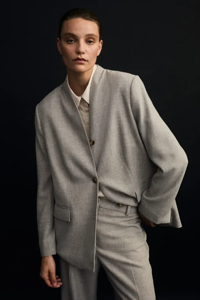 Lapelless blazer