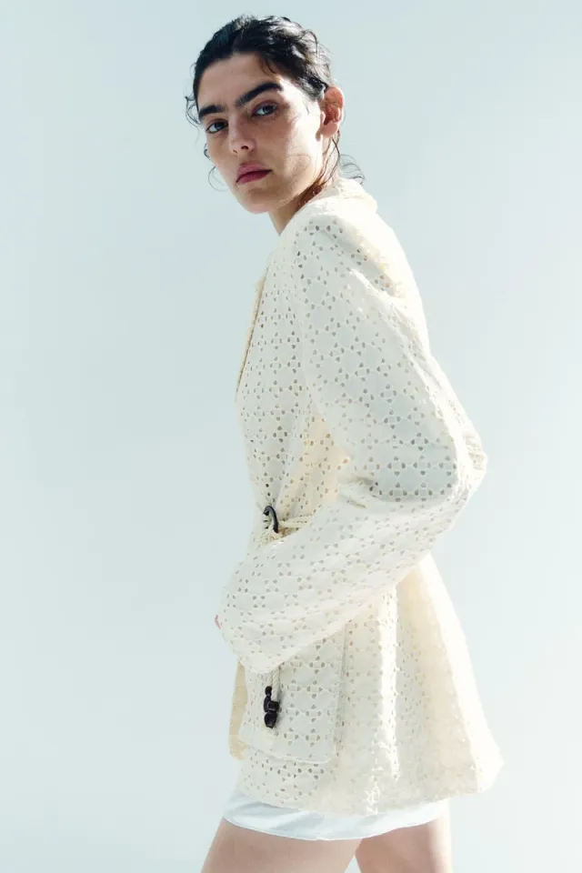 Broderie-anglaise cotton blazer – image 6