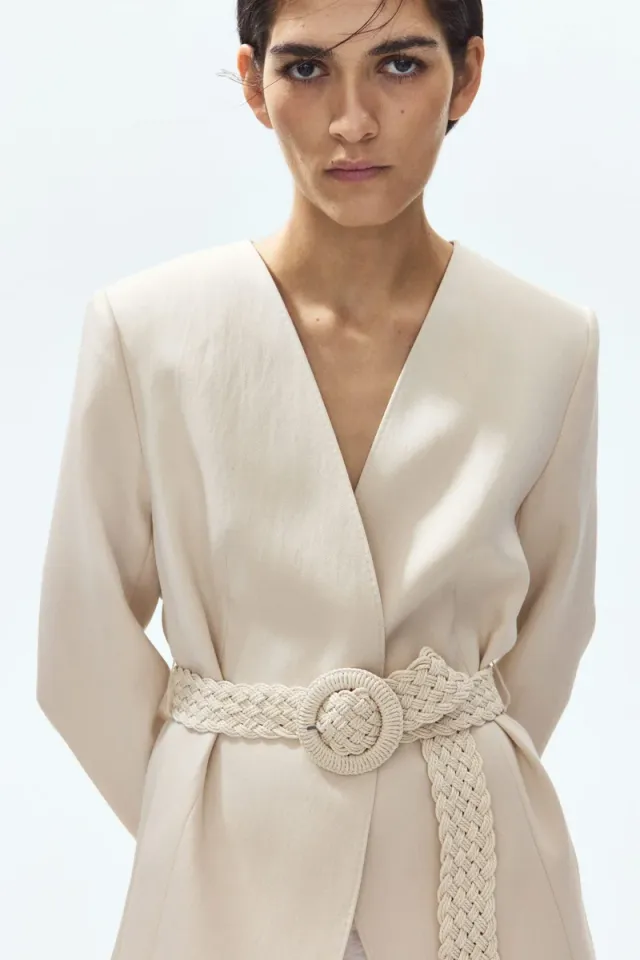 Belted lapelless blazer – image 4