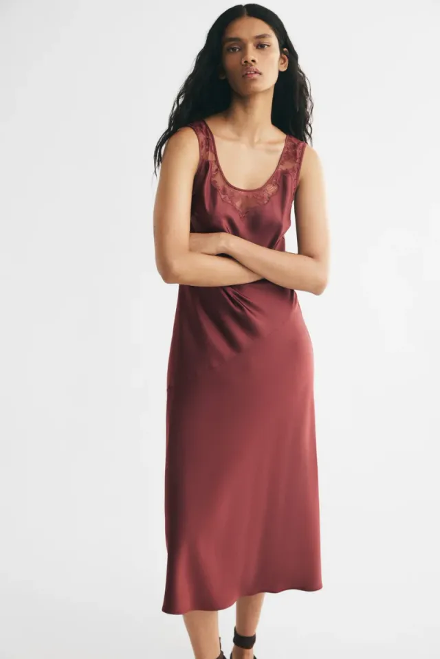 Lace-inset satin dress – image 2