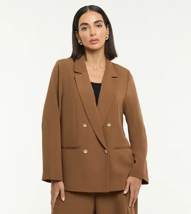BCBG OVERSIZED DOUBLE BREASTED BLAZER