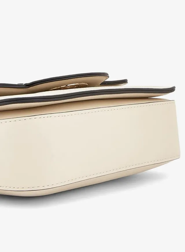 Textured Crossbody Bag With Chain Strap – صورة 6