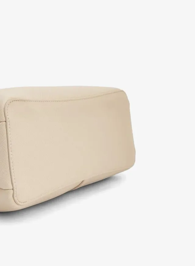 Textured Tote Bag With Detachable Strap – صورة 6