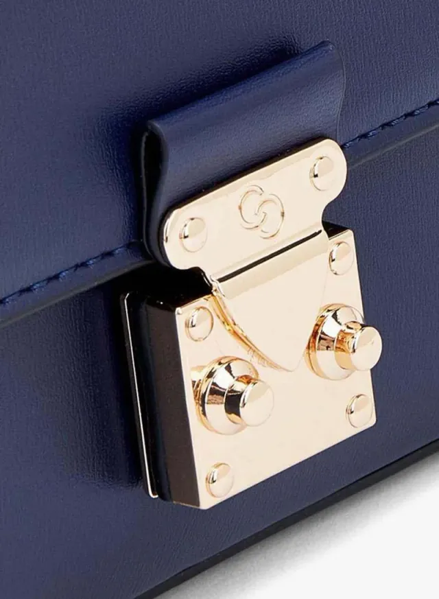 Solid Crossbody Bag With Magnetic Clasp Closure – صورة 3