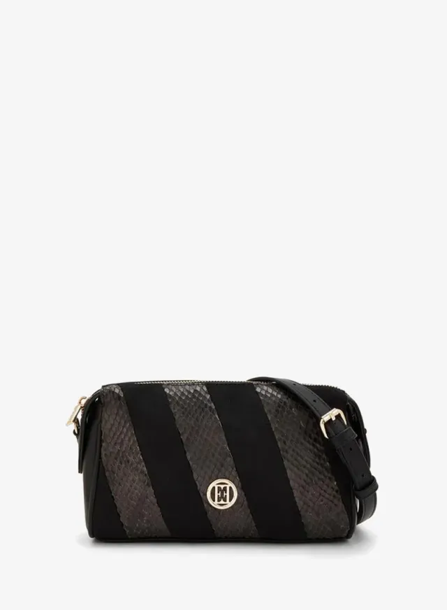 Textured Crossbody Bag With Zip Closure
