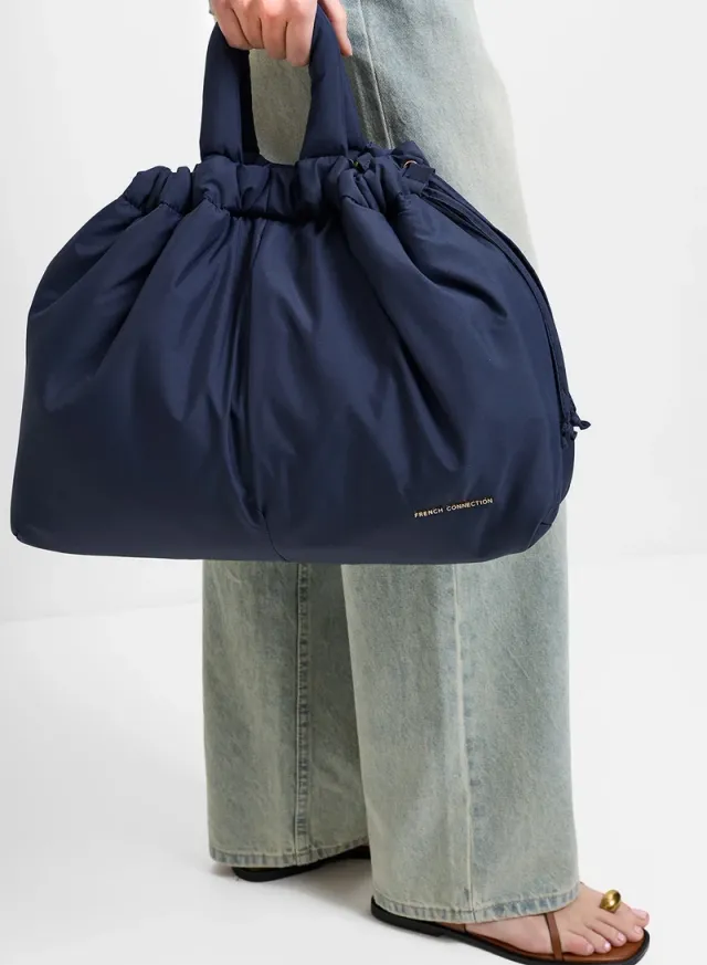 Women Navy Wren Tote Bag
