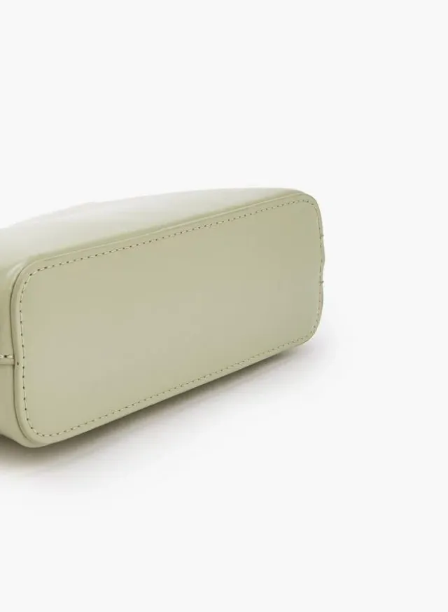 Crossbody Bag With Chain Accent – image 6