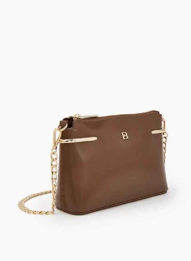 Crossbody Bag With Chain Accent – صورة 3