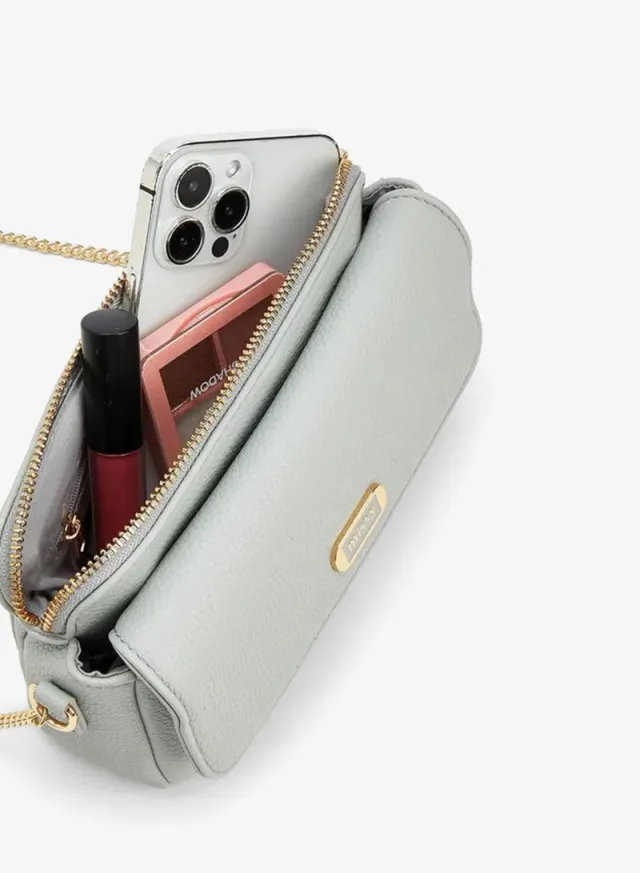 Textured Crossbody Bag With Chain Strap – صورة 7
