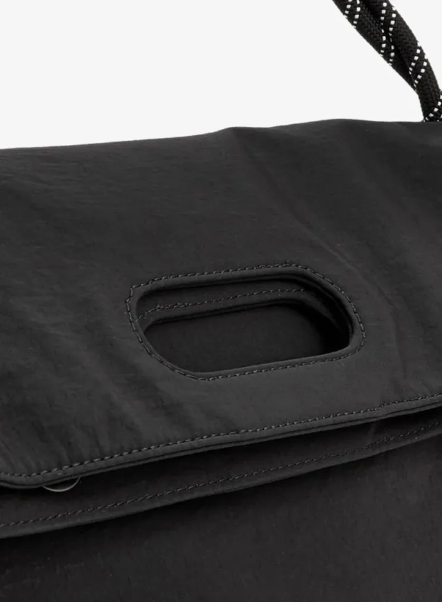 Solid Foldover School Shopper Bag With Braided Handle - 41x13x31 CM – صورة 3