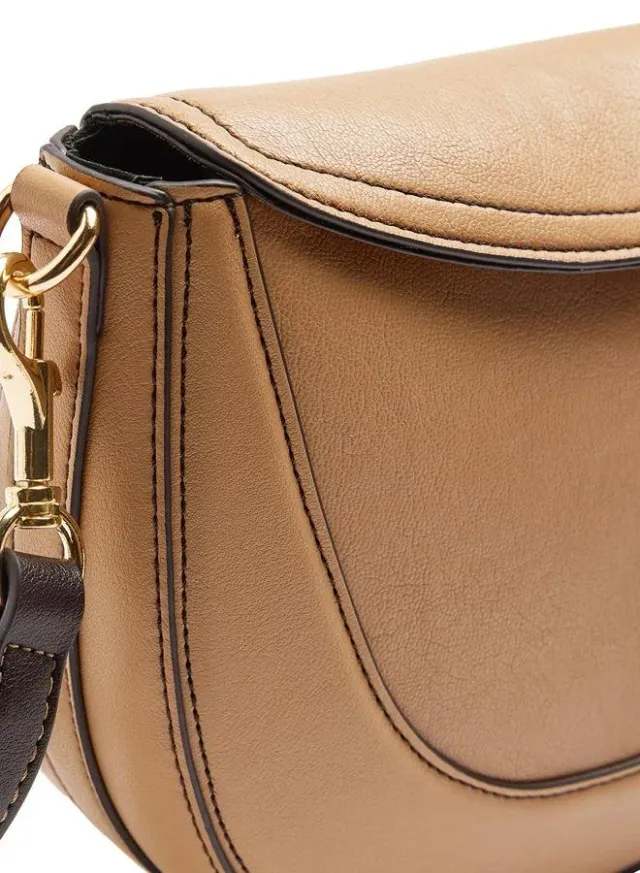 Oval Crossbody Bag With Flap – image 2