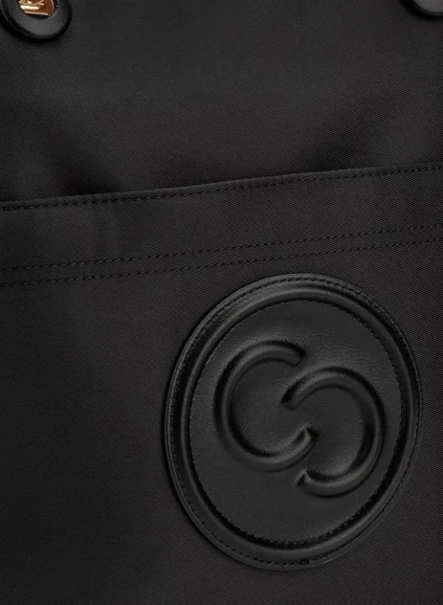 Logo Embossed School Tote Bag With Zip Closure - 31x16x31 CM – صورة 2