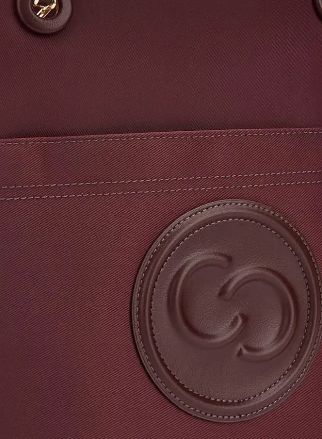 Logo Embossed School Tote Bag With Zip Closure - 31x16x31 CM – صورة 2