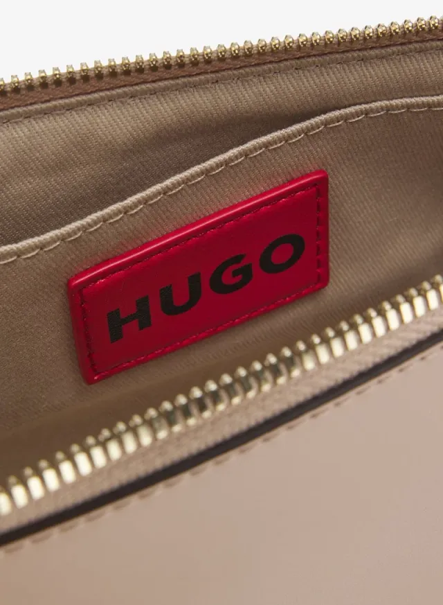 Crossbody bag with logo lettering – صورة 3