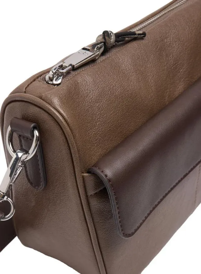 Leather-Effect Crossbody Bag With Flap Pocket – image 2