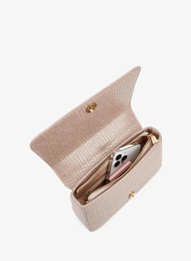 Textured Crossbody Bag With Chain Strap – صورة 7