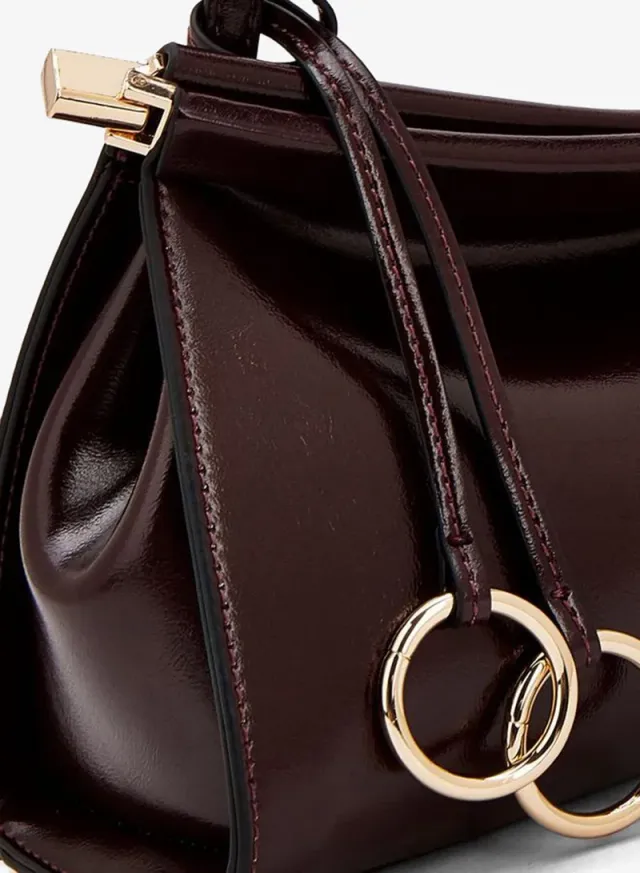 Solid Crossbody Bag With Metallic Accent – صورة 4
