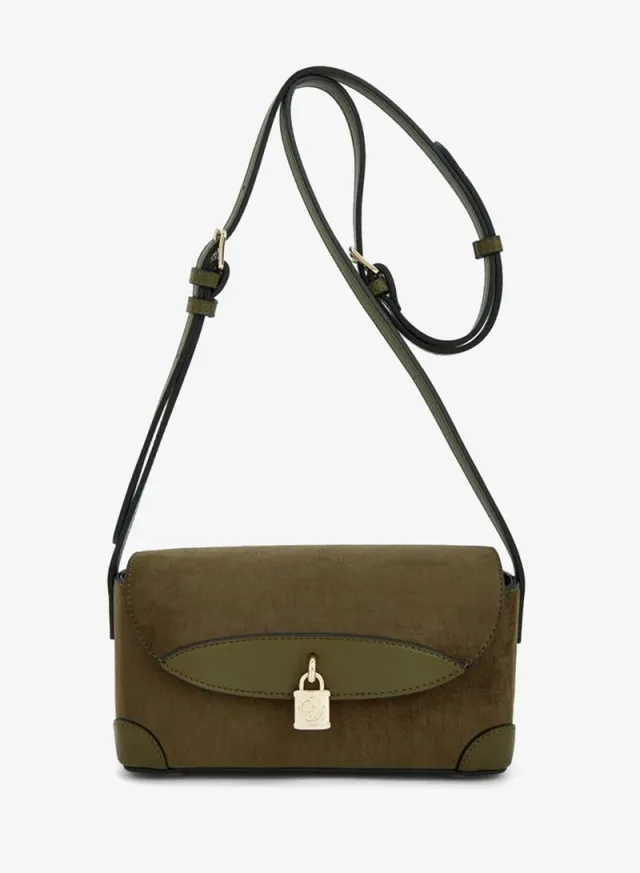 Solid Crossbody Bag With Magnetic Clasp Closure