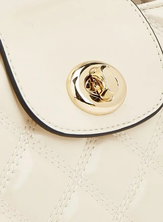 Quilted Crossbody Bag With Chain Strap – صورة 4