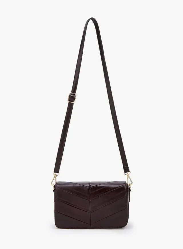 Textured Crossbody Bag With Adjustable Strap – image 2
