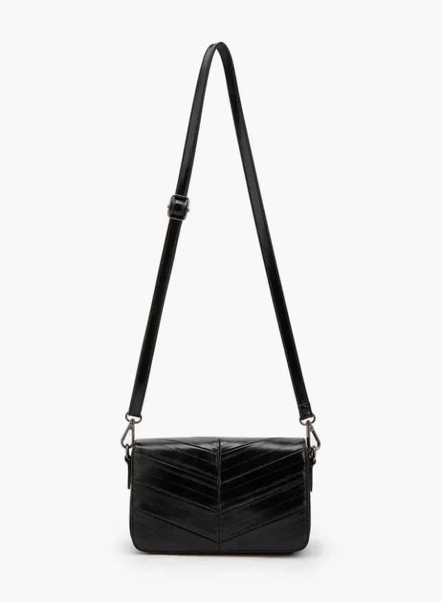 Textured Crossbody Bag With Adjustable Strap – صورة 2