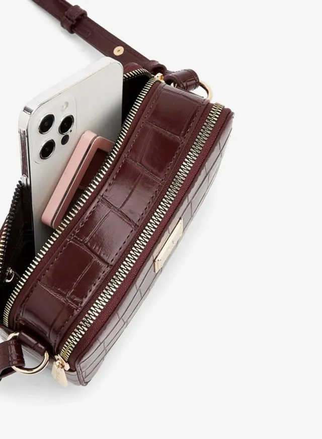 Textured Crossbody Bag With Adjustable Strap – image 7