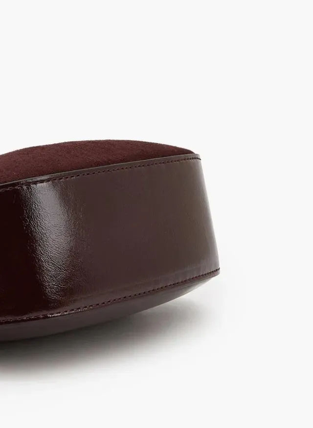 Suede Crossbody Bag With Rope Detail – صورة 6